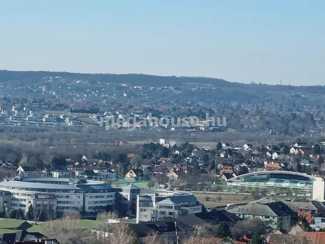 Eladó telek Budaörs 870 nm