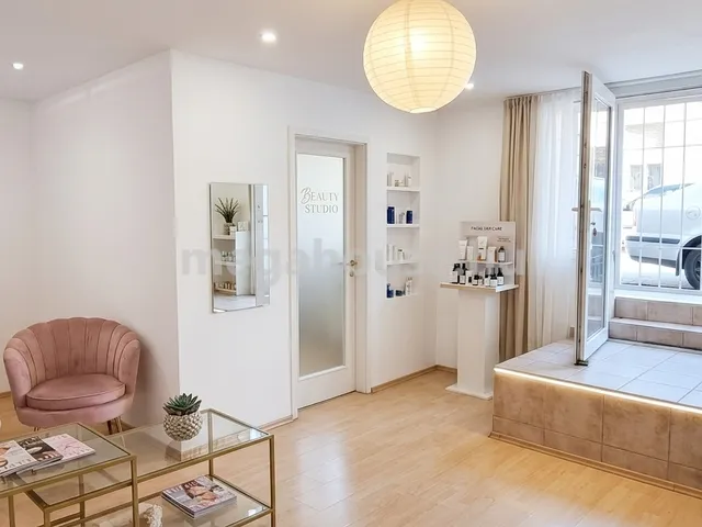 Eladó kereskedelmi és ipari ingatlan Budapest IV. kerület 43 nm