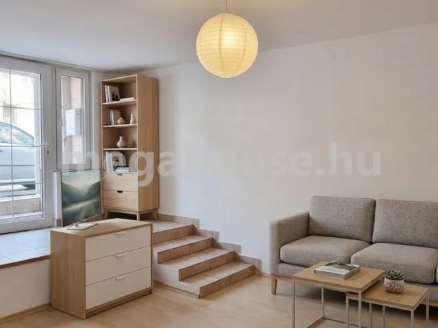 Eladó kereskedelmi és ipari ingatlan Budapest IV. kerület, Nádor utca 43 nm