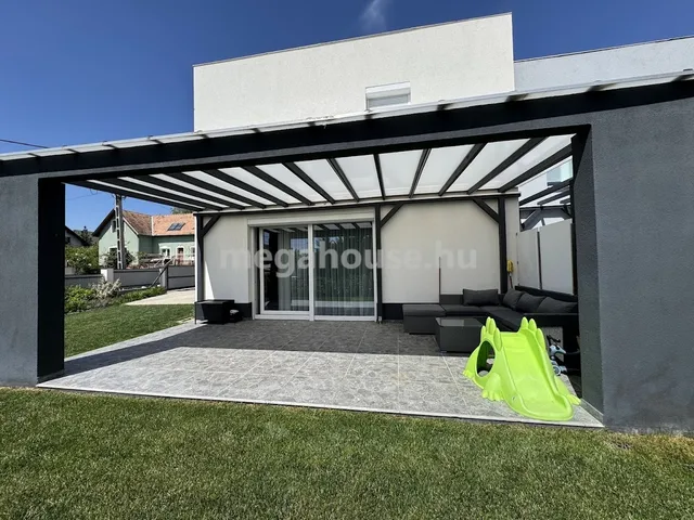 Eladó ház Budaörs 89 nm