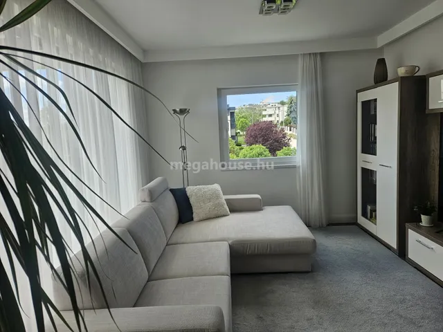 Eladó lakás Budapest XI. kerület, Madárhegy 79 nm