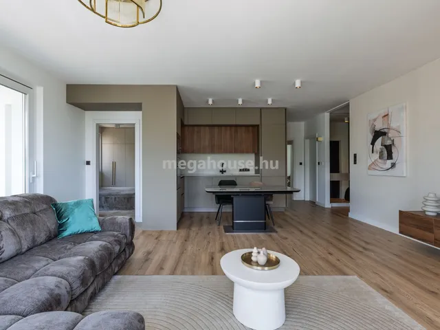 Eladó lakás Budapest XI. kerület, Madárhegy 111 nm