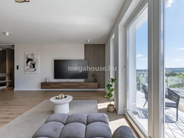 Eladó lakás Budapest XI. kerület, Madárhegy 111 nm