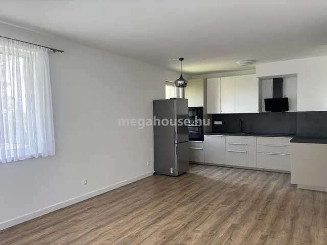 Kiadó lakás Budapest XI. kerület, Madárhegy 68 nm