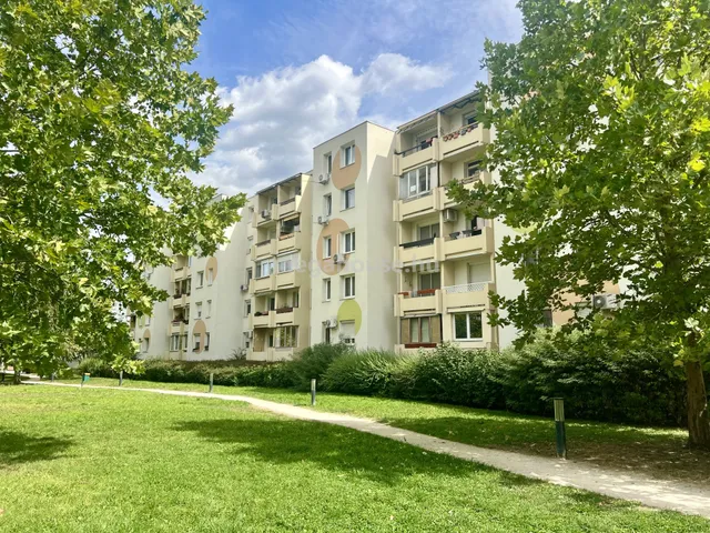 Eladó lakás Budapest III. kerület 54 nm