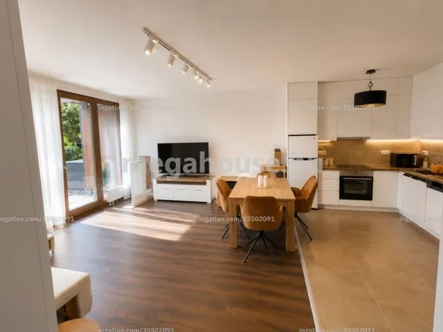 Eladó lakás Budapest XI. kerület, Madárhegy 76 nm
