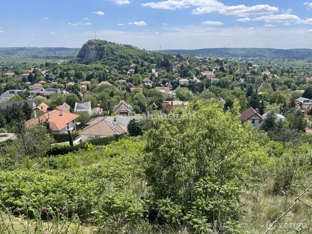 Eladó telek Budaörs 3302 nm