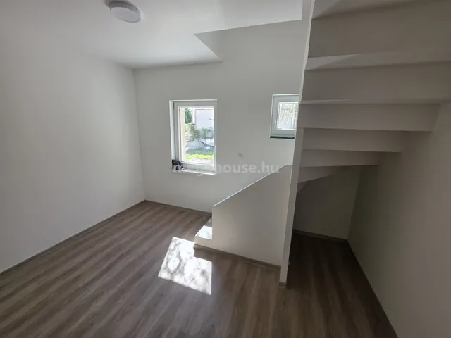 Eladó ház Biatorbágy 140 nm