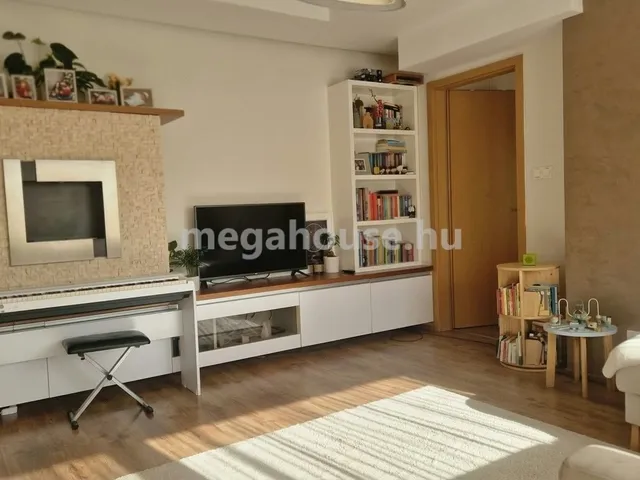 Eladó lakás Budapest XI. kerület, Madárhegy 84 nm