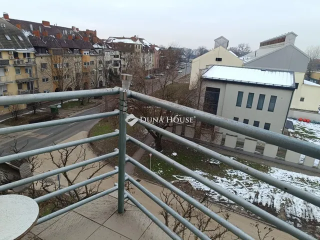 Eladó lakás Szeged 96 nm