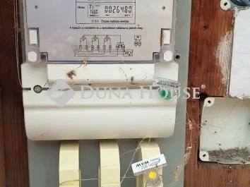 Eladó kereskedelmi és ipari ingatlan Maroslele, Szabadság tér 180 nm