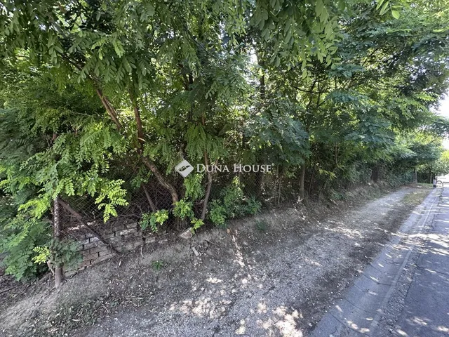 Eladó telek Szentes, Mentő utca 691 nm