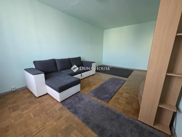 Kiadó lakás Szeged, Budapesti körút 52 nm