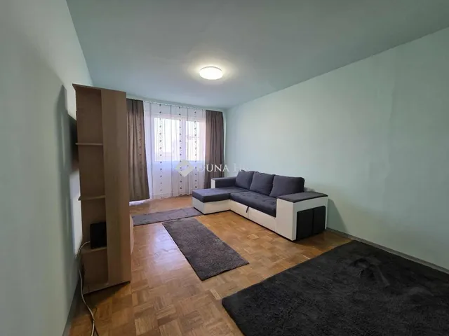 Kiadó lakás Szeged, Budapesti körút 52 nm
