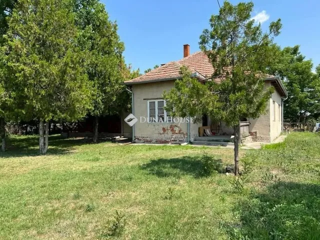 Eladó ház Ruzsa, Külterület 100 nm