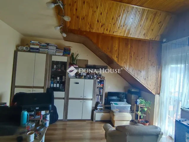 Eladó lakás Szeged, Vasas Szent Péter utca 49 nm