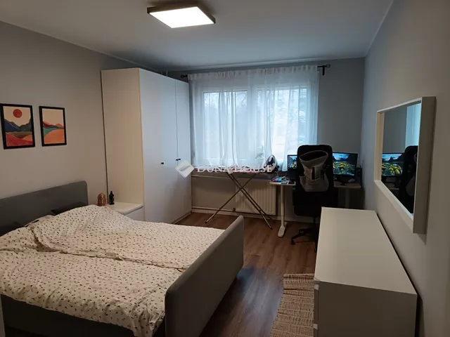 Eladó lakás Szeged, Csorba utca 77 nm