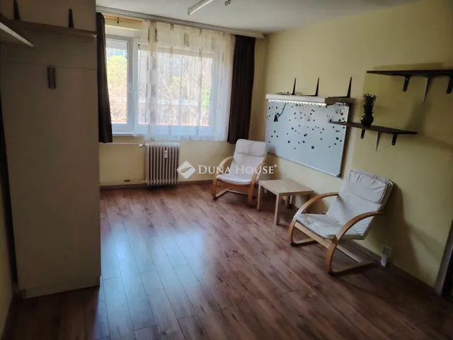 Eladó lakás Szeged 68 nm