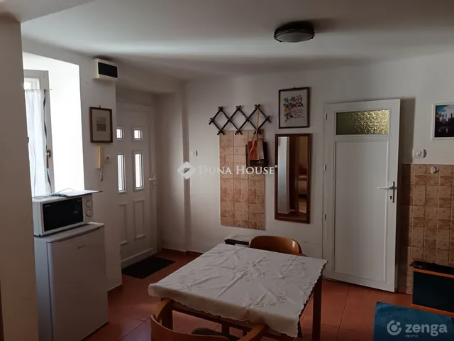 Kiadó lakás Szeged, Juhász Gyula utca 24 nm