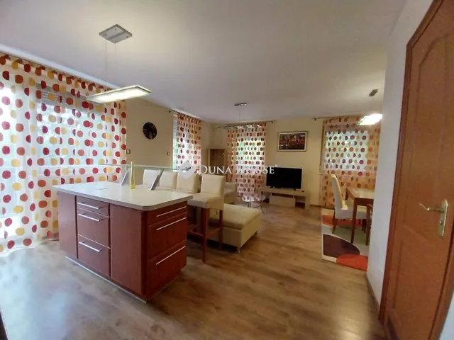 2-bed apartment, 90 m²