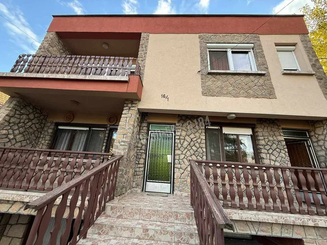 Eladó ház Püspökladány 240 nm