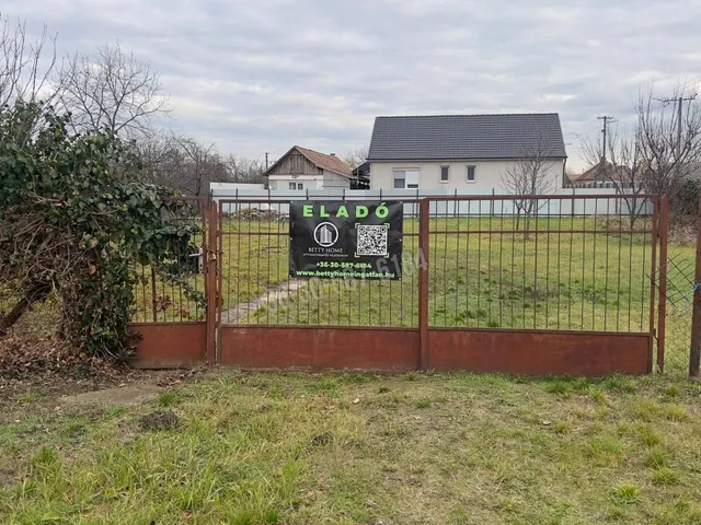 Eladó telek Nagyrábé 756 nm