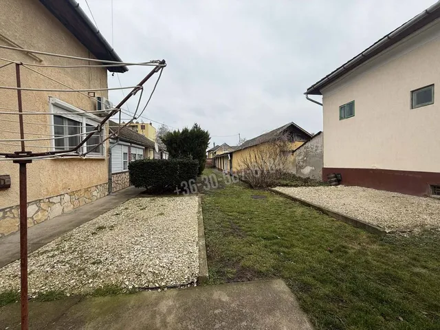 Eladó lakás Karcag 60 nm