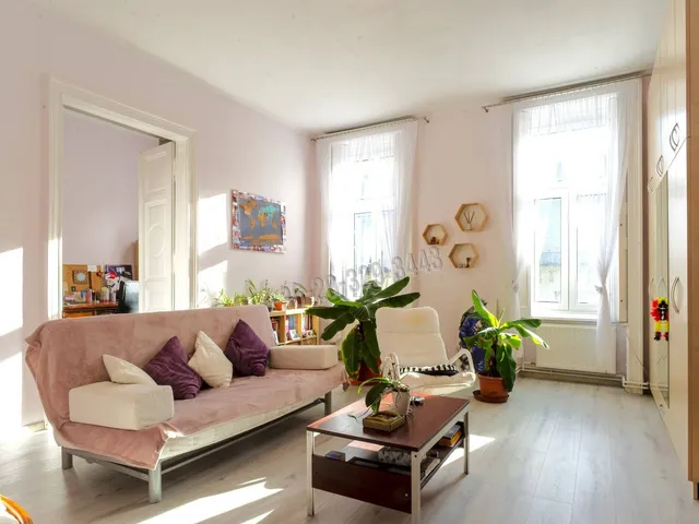 Eladó lakás Budapest VI. kerület 102 nm