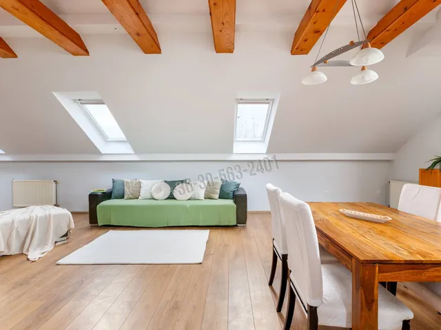 Eladó lakás Esztergom, Kesztölci út 122 nm