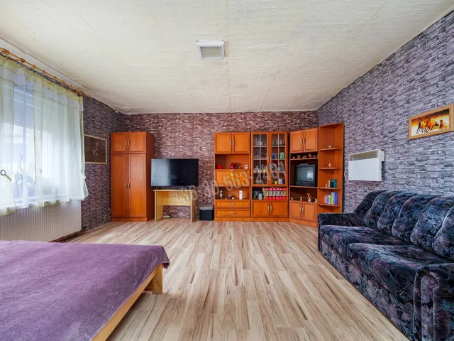 Eladó ház Sárisáp, Dózsa György út 113 nm