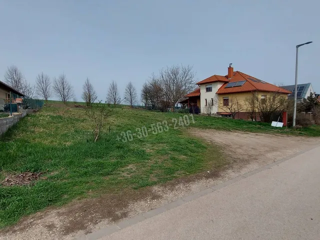 Eladó telek Etyek, Gesztenyés út