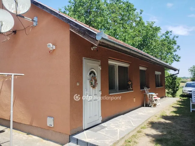 Eladó ház Szentliszló 170 nm