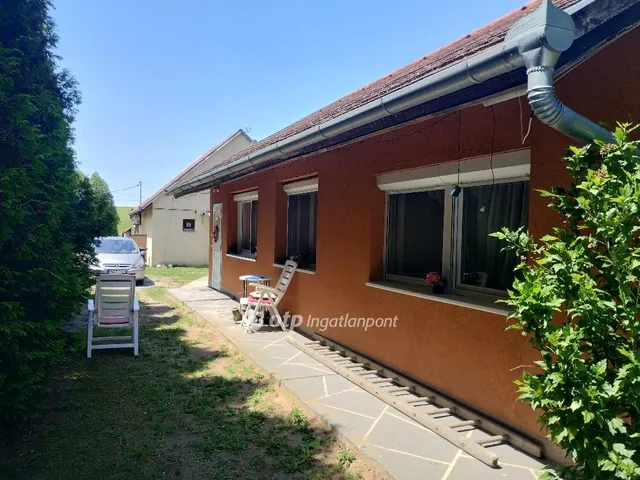 Eladó ház Szentliszló 170 nm