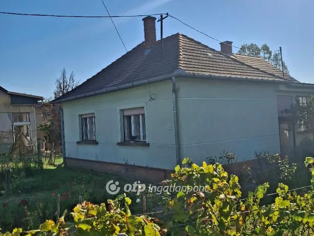 Eladó ház Iklódbördőce 98 nm