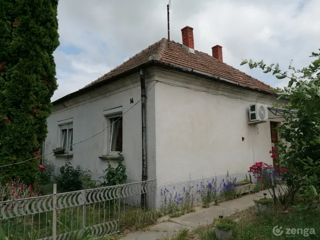 Eladó ház Dunaszeg 86 nm