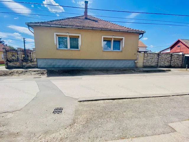 Eladó ház Jászberény 110 nm