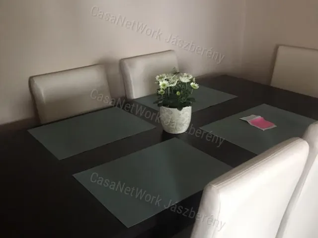 Eladó lakás Jászberény 54 nm