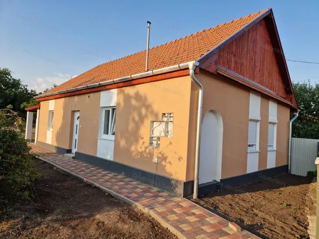 Eladó ház Jászárokszállás 63 nm