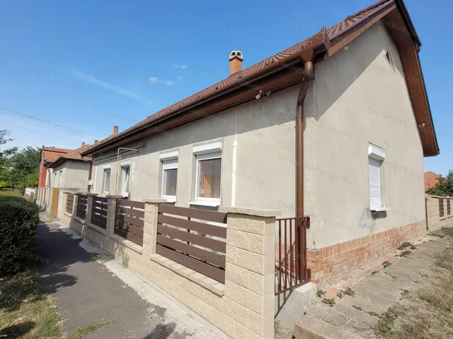 Eladó ház Jánoshida 76 nm