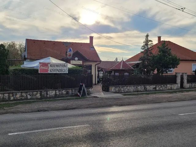 Eladó kereskedelmi és ipari ingatlan Jásztelek 88 nm
