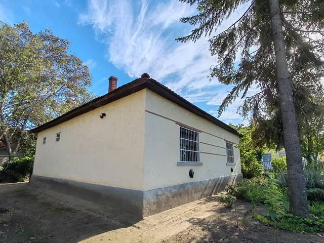 Eladó ház Erdőtelek 75 nm