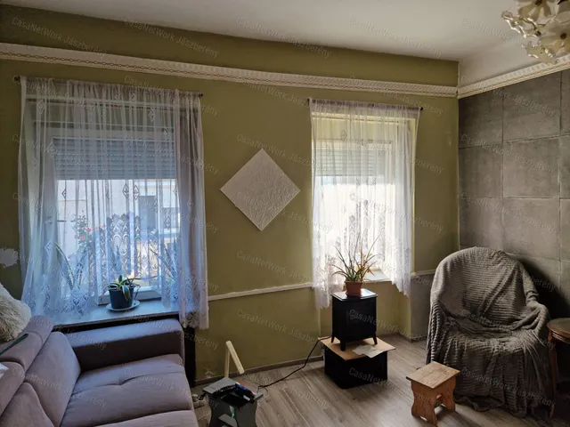 Eladó ház Jászberény 63 nm