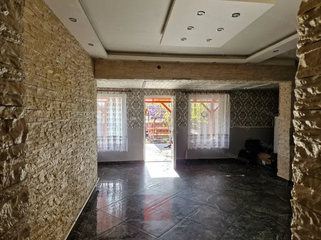 Eladó ház Tarnaörs 93 nm