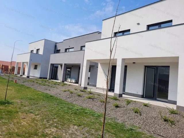 Eladó lakás Jászberény 54 nm