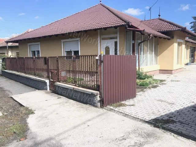 Eladó ház Heves 350 nm