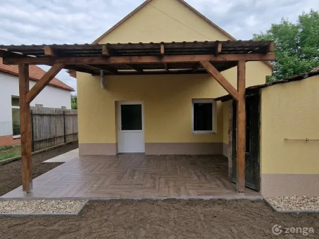 Eladó ház Örkény 75 nm