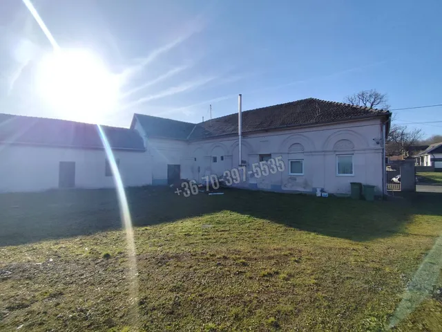 Eladó ház Szirák 307 nm