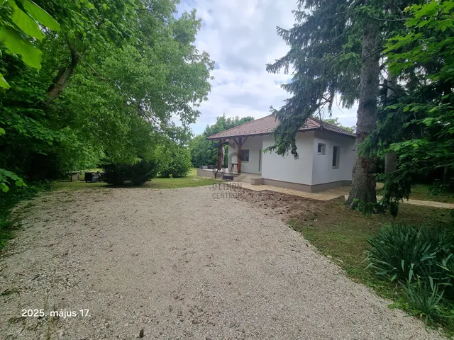 Eladó ház Balatonakarattya 60 nm