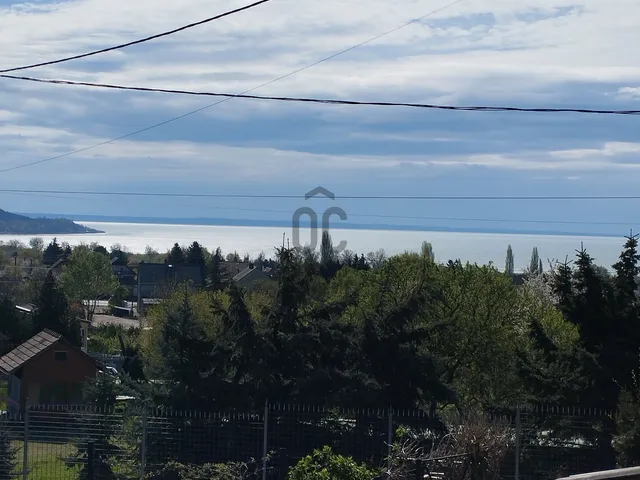 Eladó telek Balatonalmádi 1115 nm