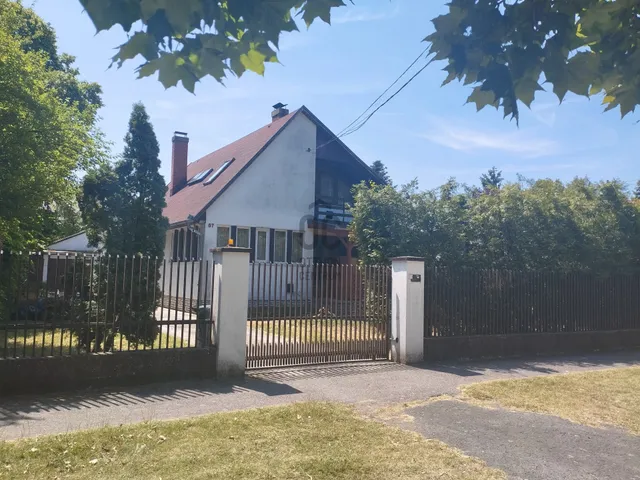 Eladó ház Siófok, Ezüstpart 180 nm